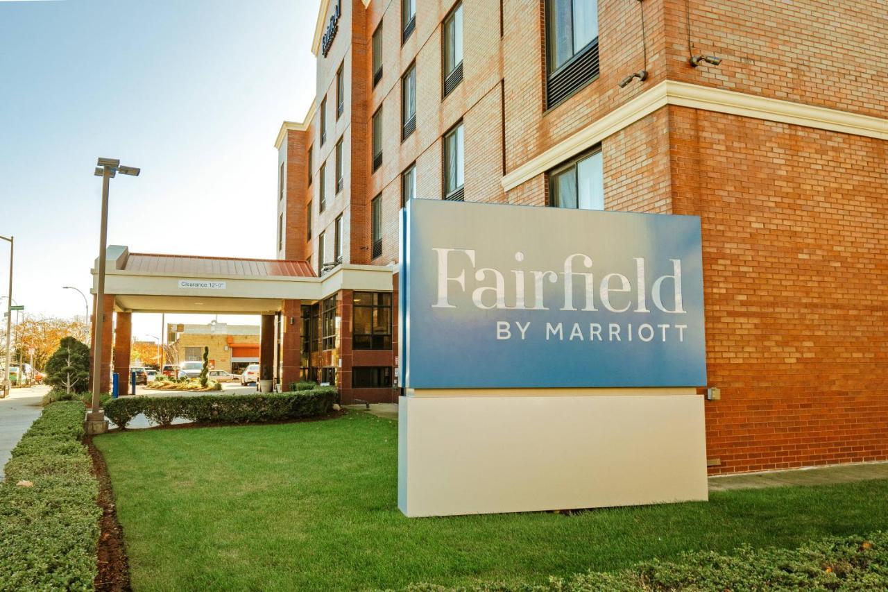 Fairfield Inn By Marriott New York Laguardia Airport/Astoria Екстер'єр фото