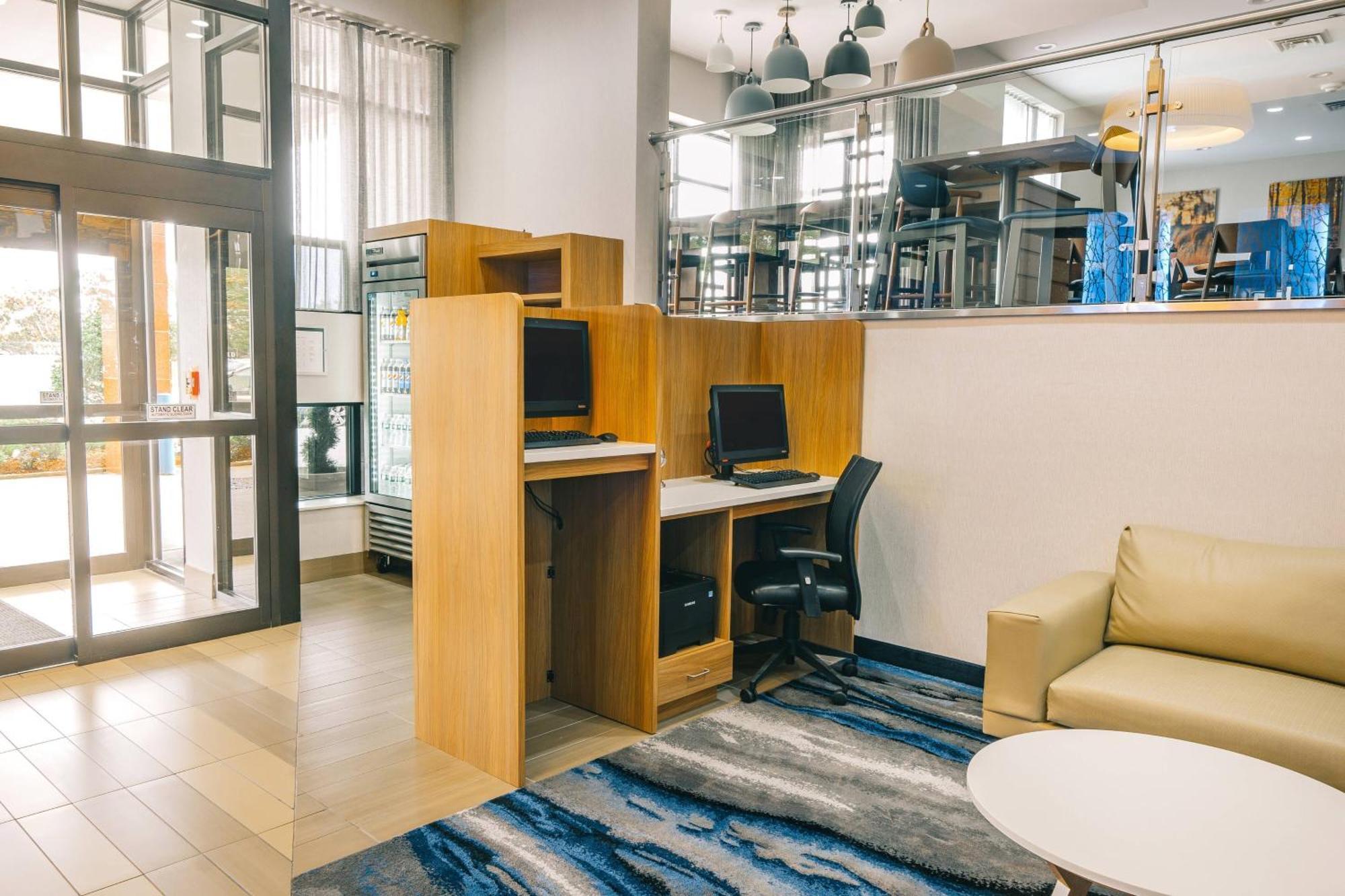 Fairfield Inn By Marriott New York Laguardia Airport/Astoria Екстер'єр фото